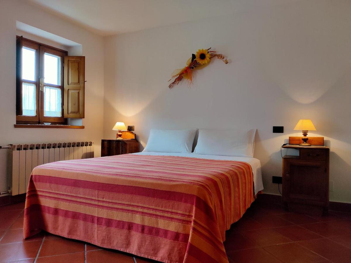 Il Girasole Bed & Breakfast Fosdinovo Exterior photo