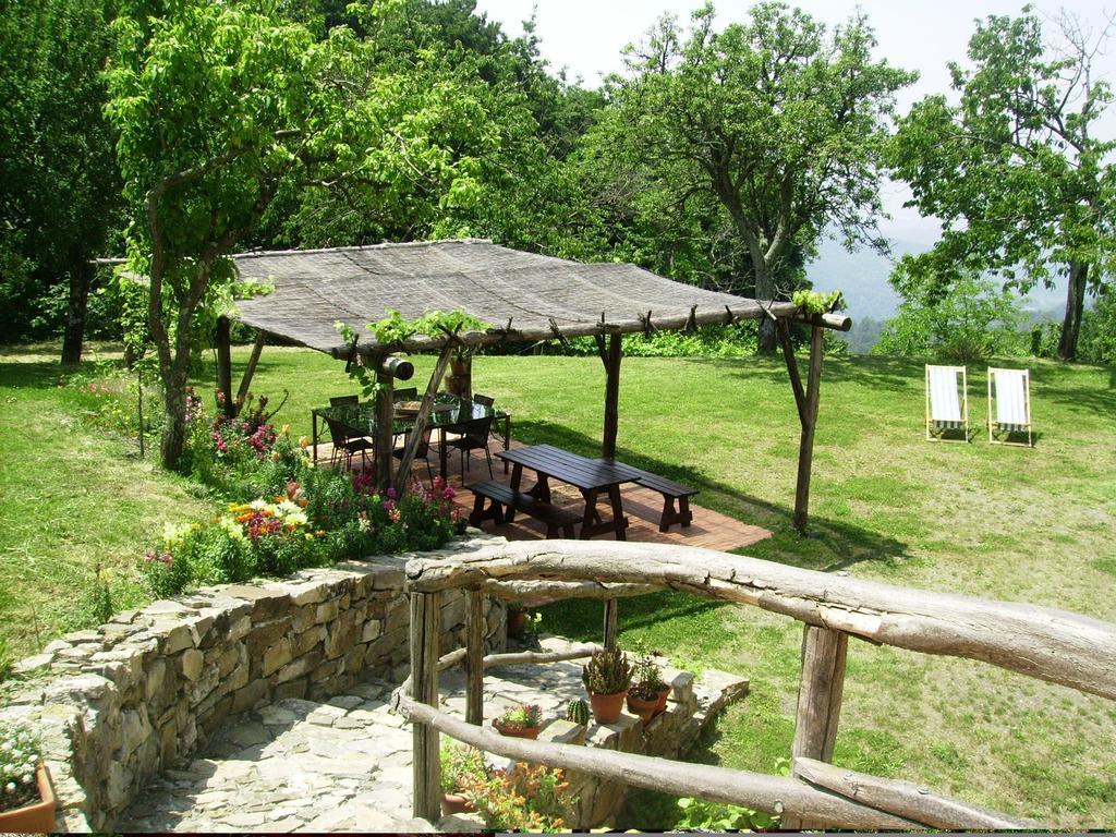Il Girasole Bed & Breakfast Fosdinovo Exterior photo
