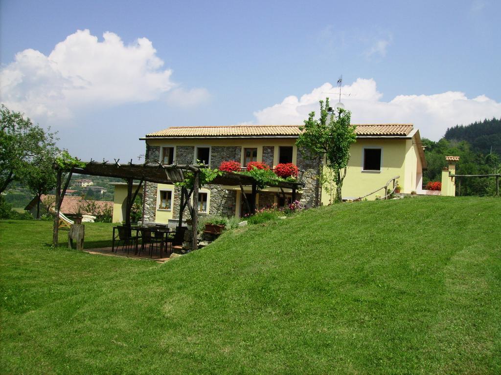 Il Girasole Bed & Breakfast Fosdinovo Exterior photo